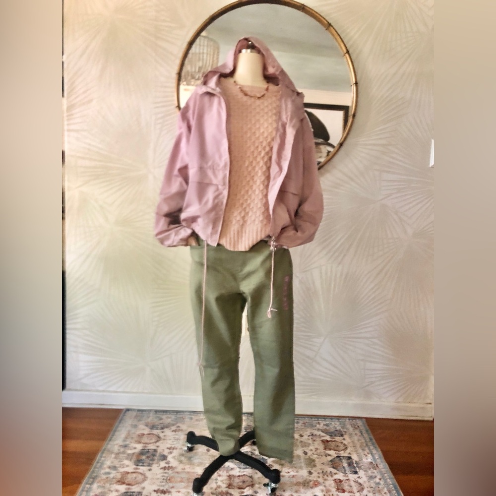 Olive Levi's Skinny Jeans, Blush Sweater, Pink Rain Jacket Free Necklace OUTFIT